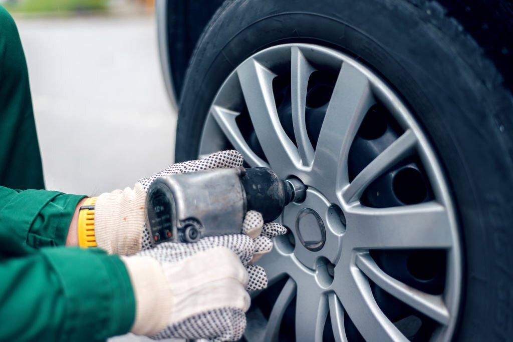 Mobile tyre repair